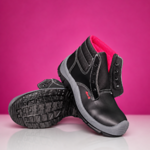 Bota de seguridad industrial con puntera de protección
